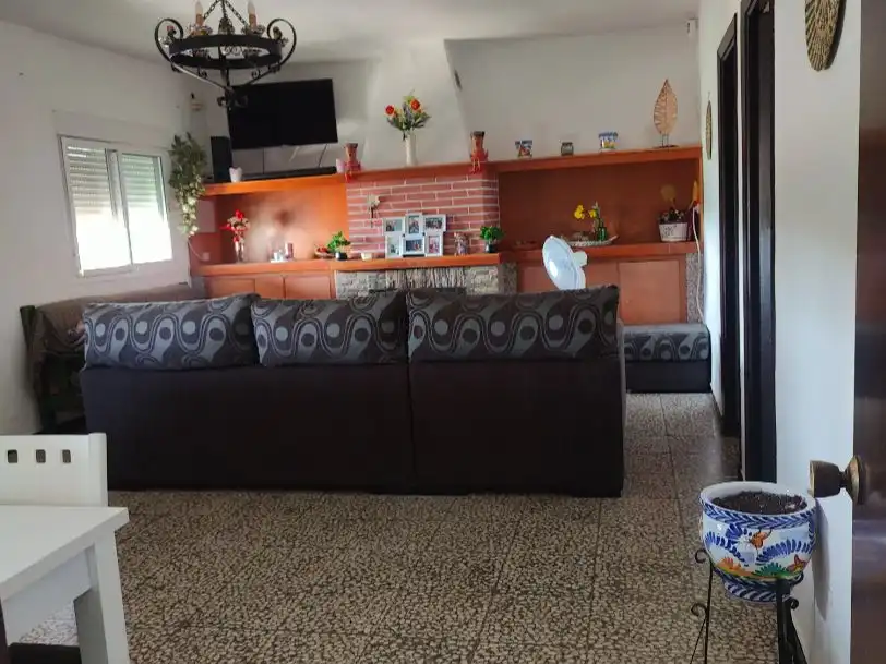 Sala d'estar de Finca rústica en venda en Beas amb Aire condicionat i Terrassa
