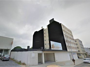Others with lift for sale in TERRA CHÁ