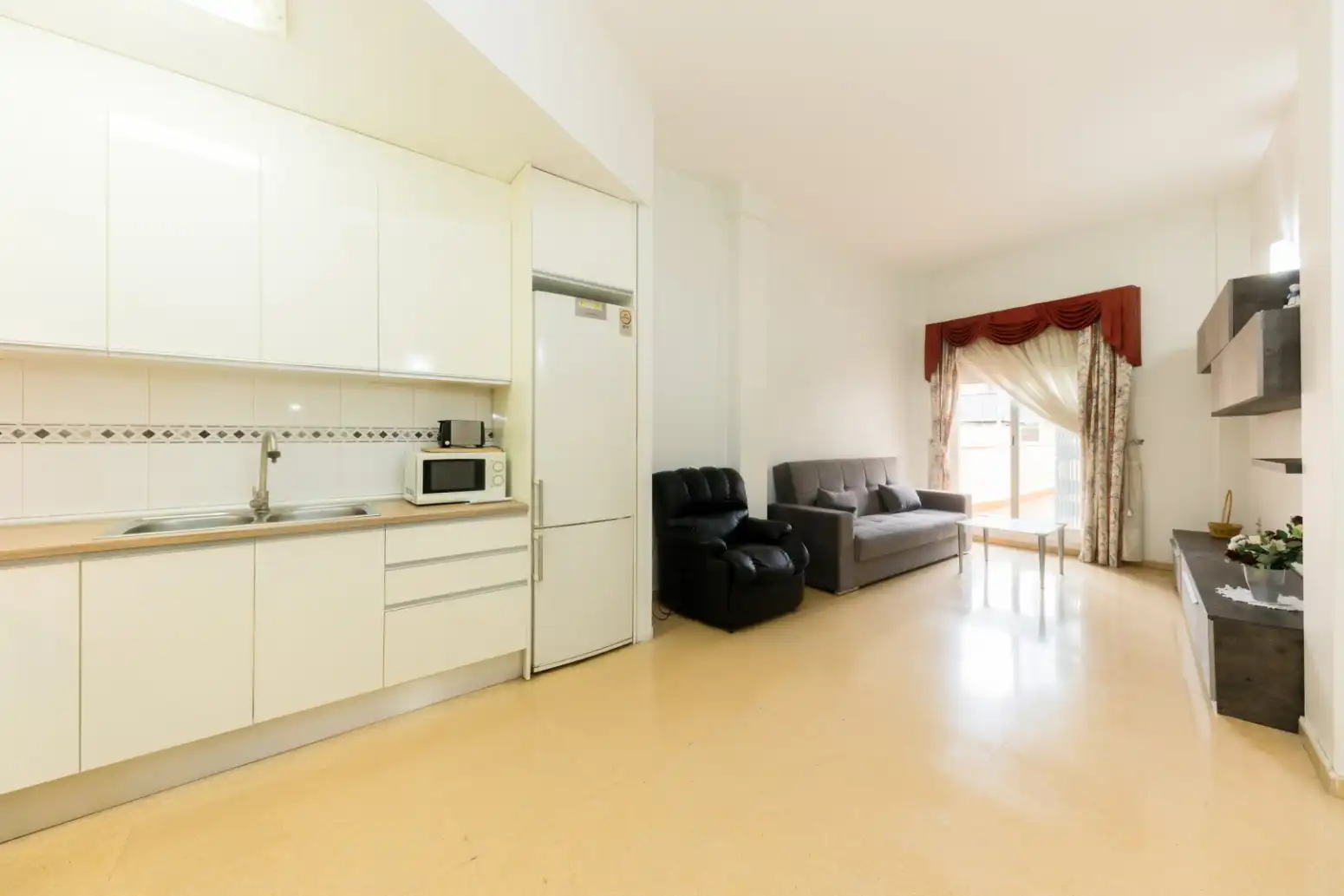 Sala d'estar de Pis en venda en Molins de Rei amb Terrassa