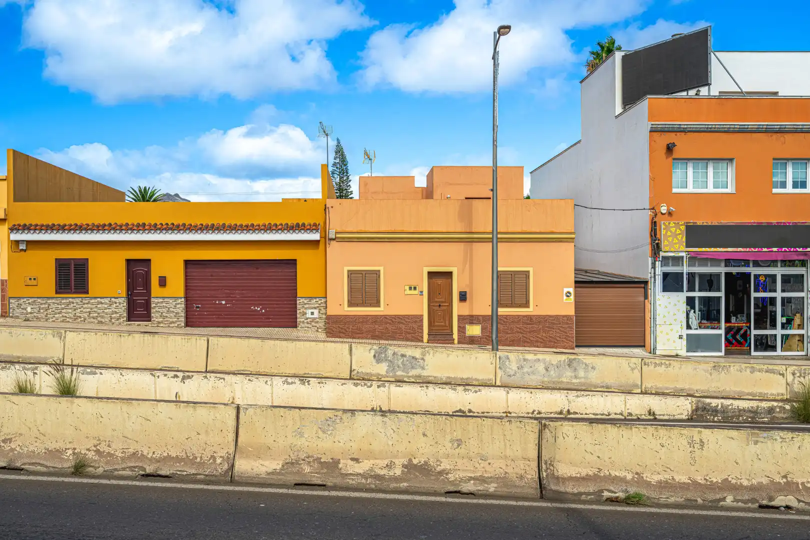 Vista exterior de Casa adosada en venta en San Cristóbal de la Laguna con Jardín privado, Terraza y Trastero