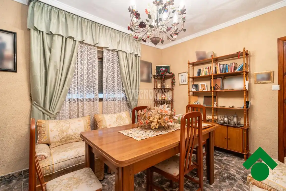 Casa adosada en venta