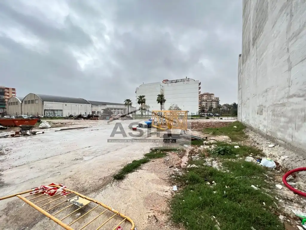 Terreno residencial en venta en Casc Urbà, imagen 8