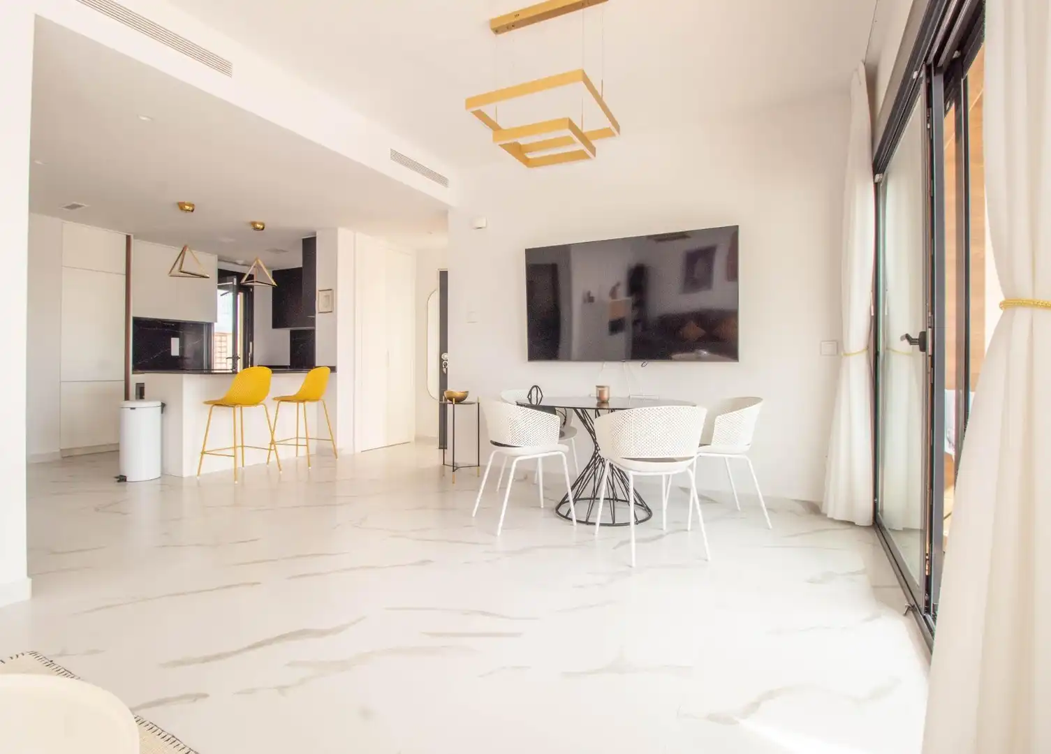 Apartamento con piscina en venta en San Miguel de Salinas, imagen 4