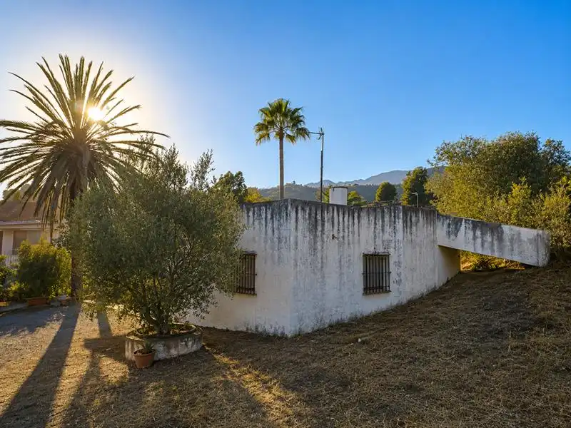 Außenansicht von Grundstücke zum Verkauf in Estepona
