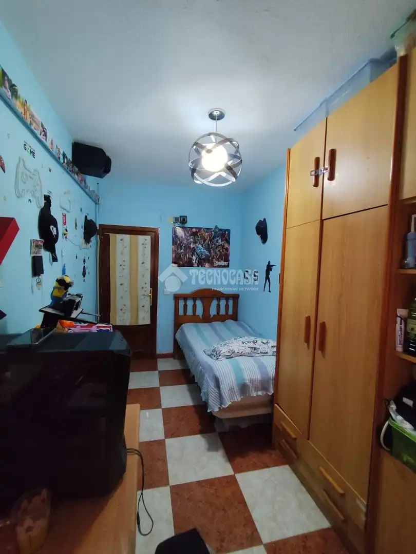 Bedroom of Flat for sale in Córdoba  with Air Conditioner
