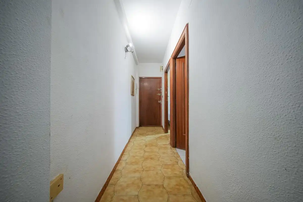Piso en venta en Madrid con Calefacción, Terraza y Amueblado