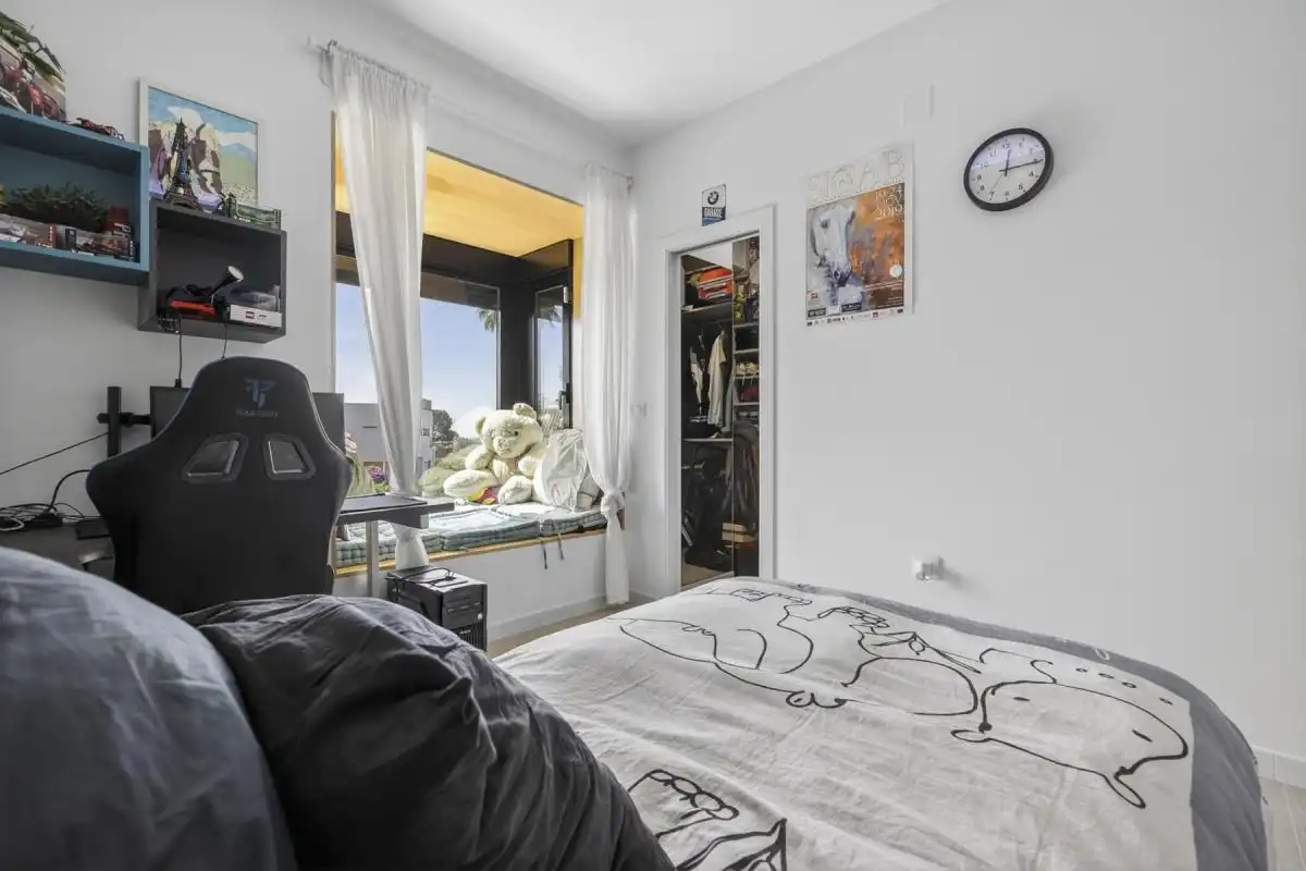 Habitación de Casa o chalet en venta en Bormujos con Aire acondicionado, Calefacción y Jardín privado