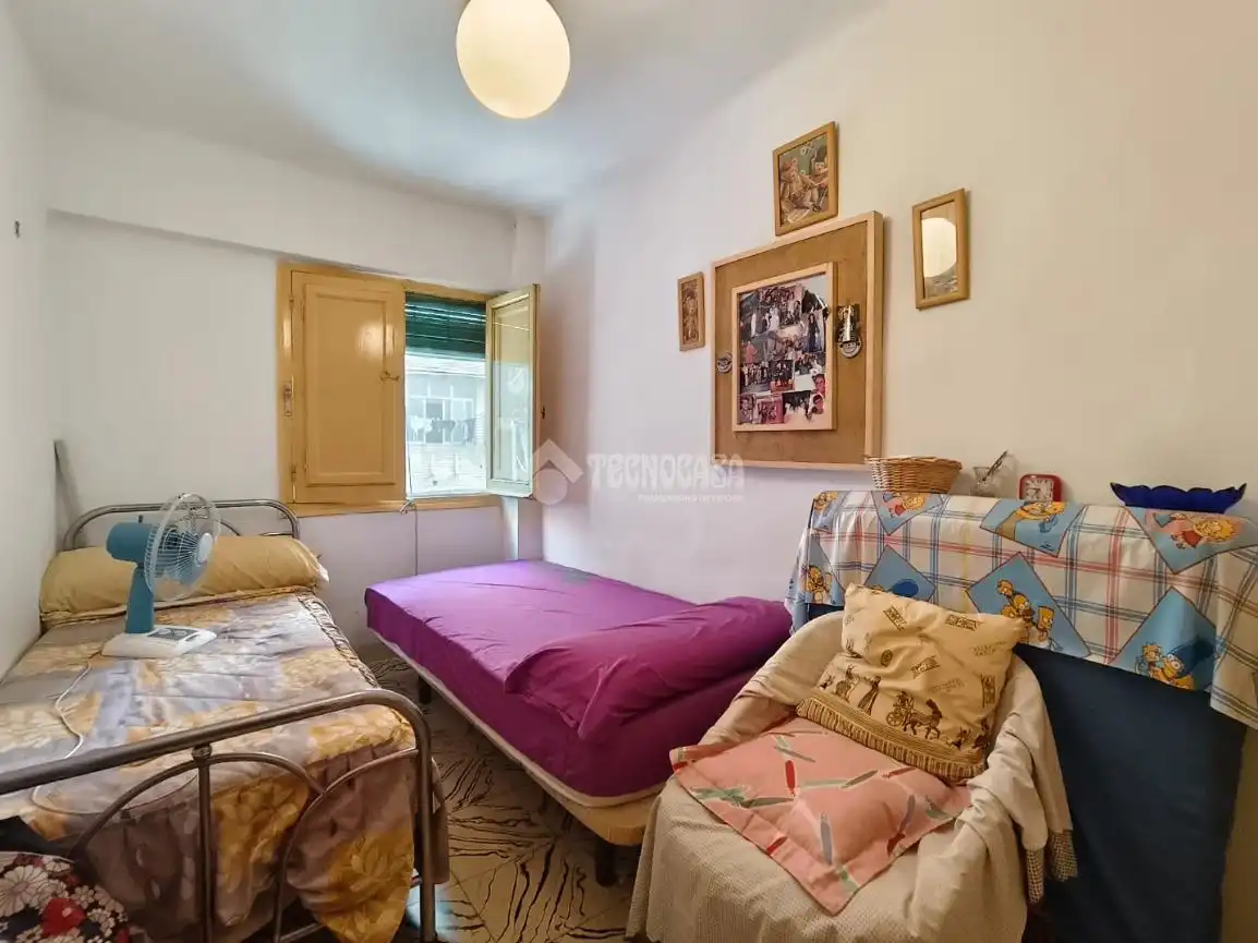 Habitación de Piso en venta en Alicante / Alacant con Balcón