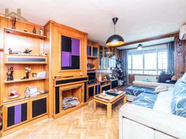 Piso con ascensor en venta en Avenida de España