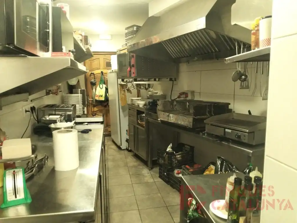 Locale commerciale in cessione a Calle Puigmal, imagen 43