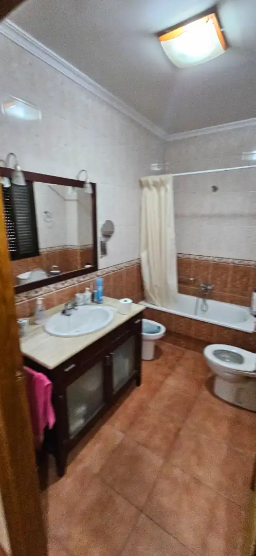 Badezimmer von Country house zum Verkauf in Perales del Puerto