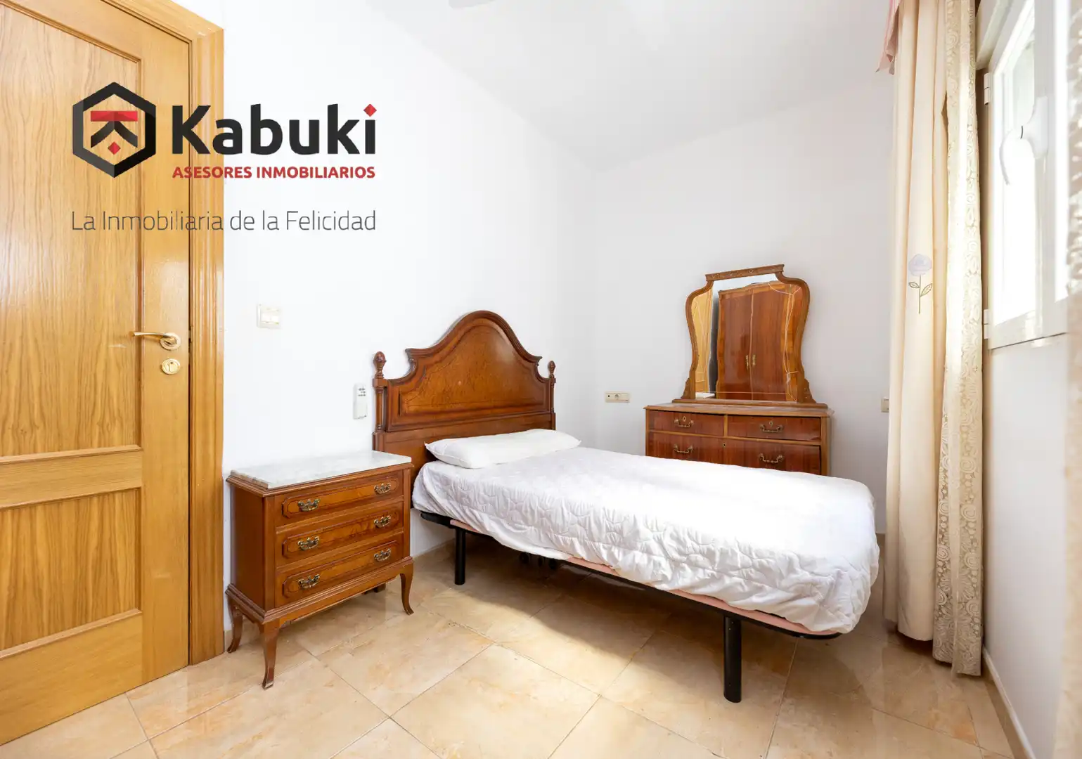 Bedroom of Flat for sale in Granada  with Terrace and Balcony