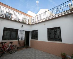 Vista exterior de Casa o xalet en venda en  Córdoba Capital amb Aire condicionat, Calefacció i Terrassa