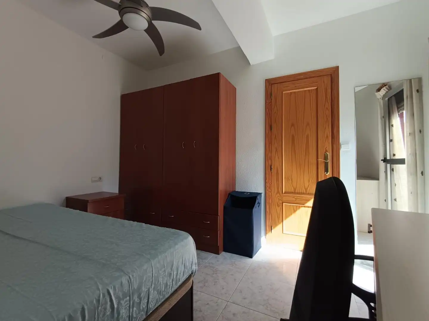Bedroom of Flat for sale in Córdoba  with Air Conditioner, Terrace and Furnished