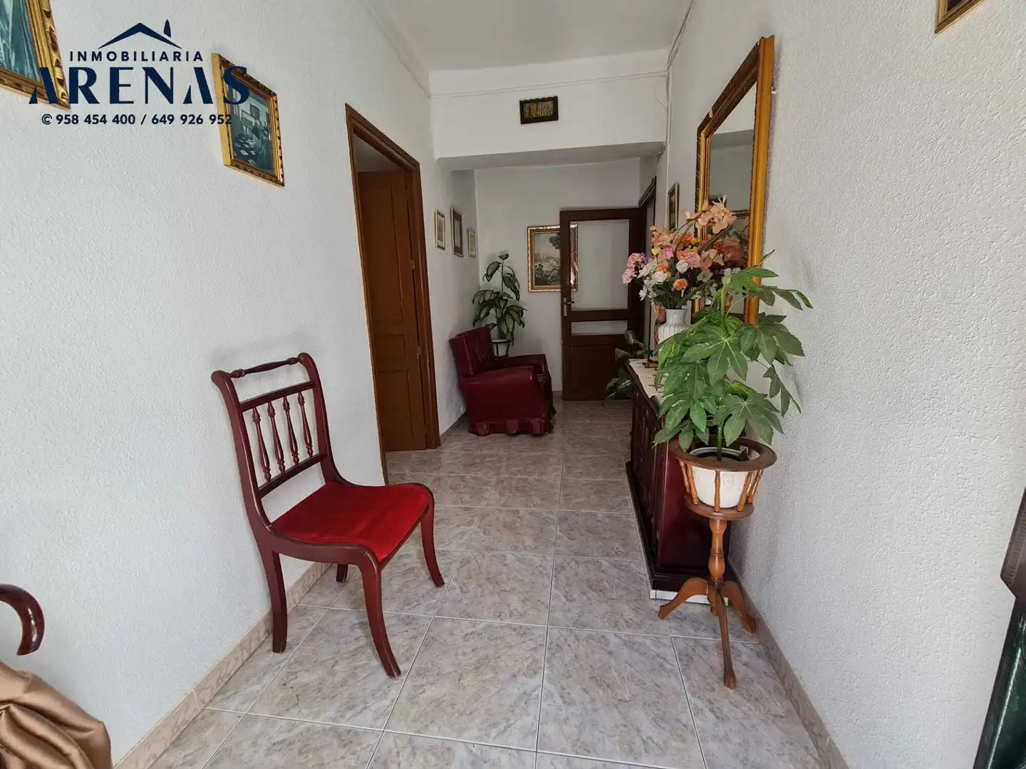 House for sale in Calle Granada