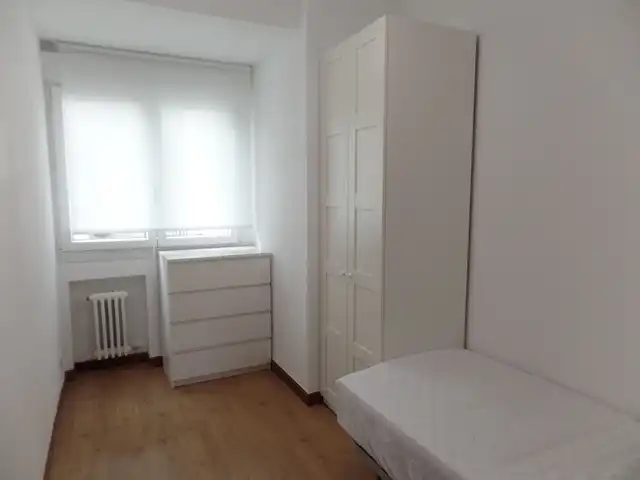 Schlafzimmer von Wohnung zur Miete in Madrid mit Heizung, Terrasse und Möbliert