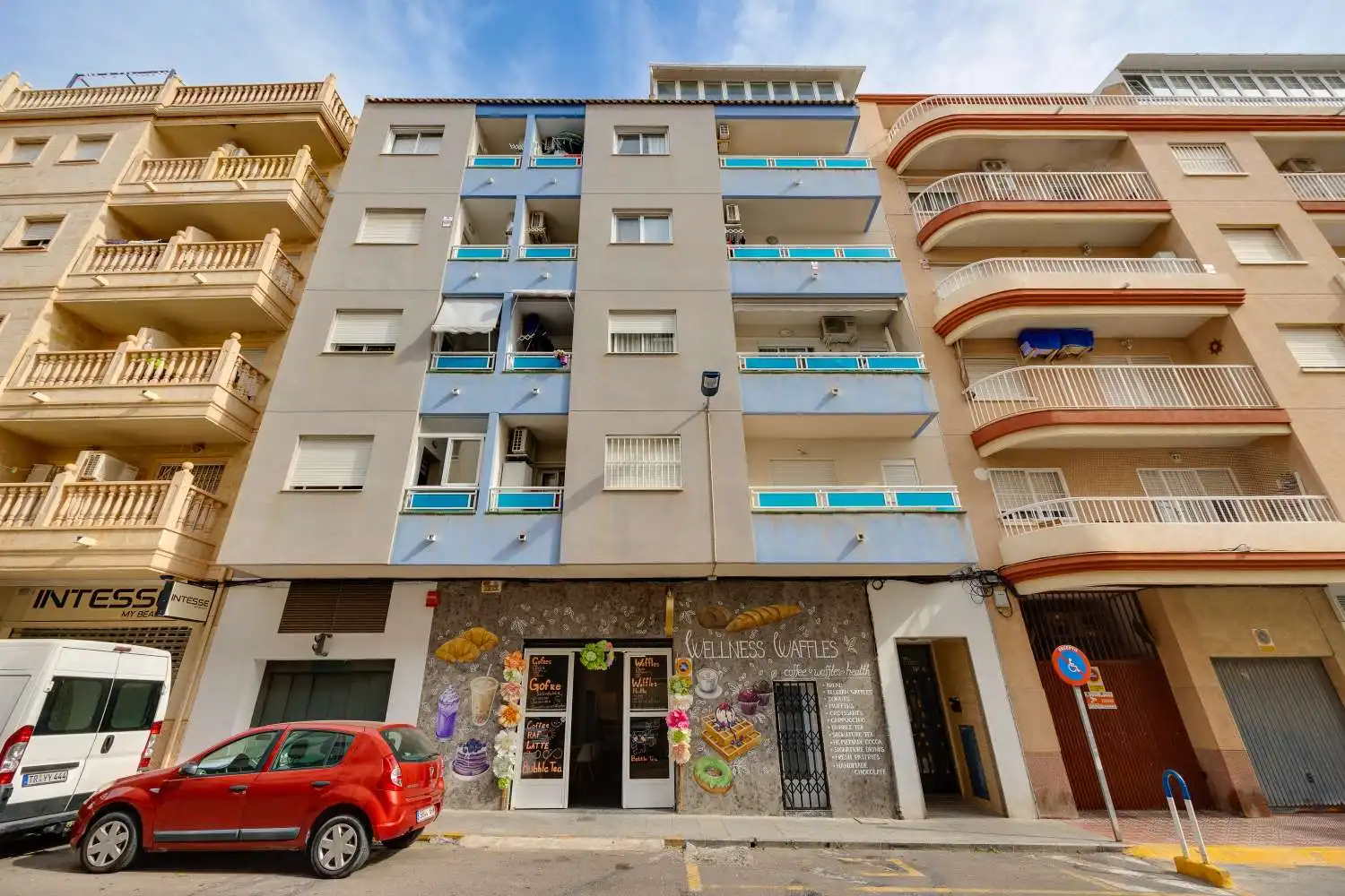 Vista exterior de Apartamento en venta en Torrevieja con Aire acondicionado, Calefacción y Terraza