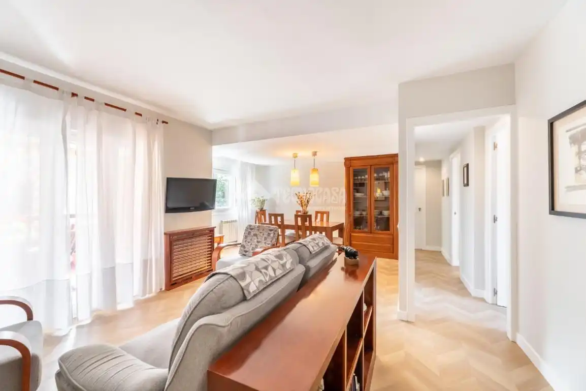 Sala de estar de Piso en venta en Majadahonda con Aire acondicionado, Calefacción y Terraza
