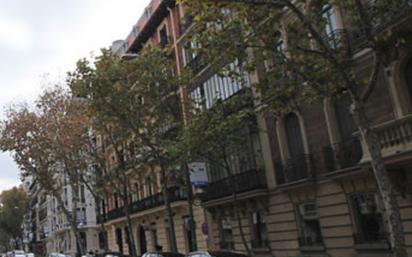 Exterior view of Flat for sale in  Madrid Capital  with Balcony