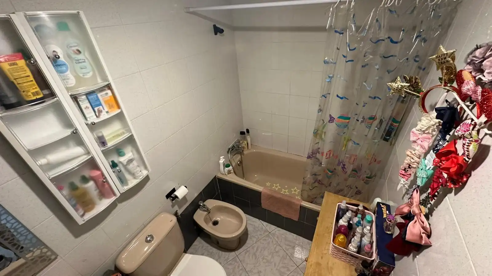 Badezimmer von Wohnungen zum Verkauf in Castellón de la Plana / Castelló de la Plana mit Abstellraum, Möbliert und Balkon