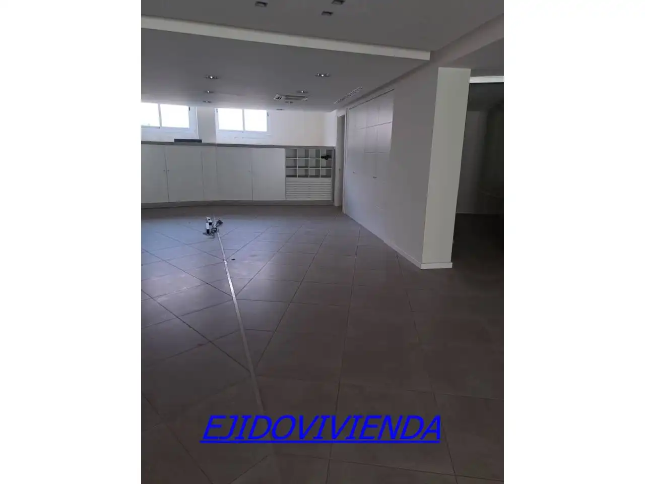 Oficina en venda en Vícar