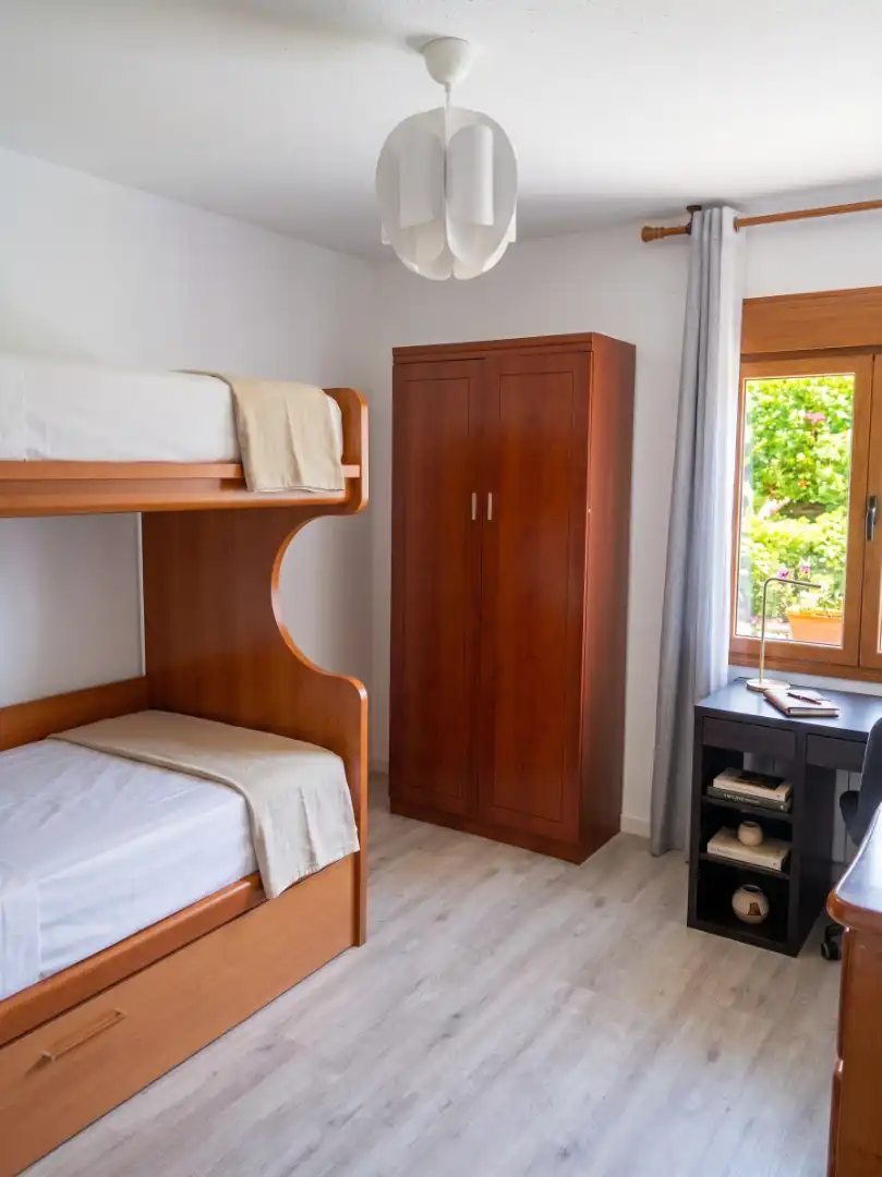 Habitación de Casa o chalet en venta en Villalbilla con Aire acondicionado, Calefacción y Jardín privado