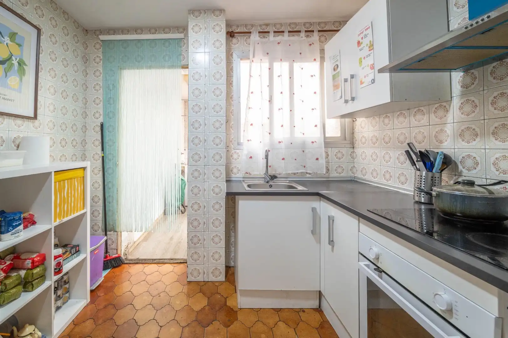 Kitchen of Flat for sale in Granada