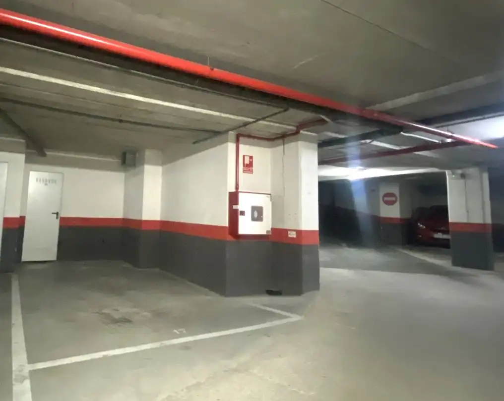 Parking de Apartamento en venta en Berriozar con Calefacción, Parquet y Terraza
