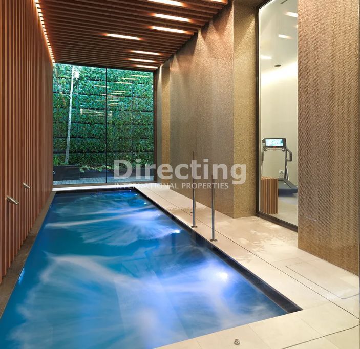 Piscina de Dúplex en venda en  Madrid Capital amb Aire condicionat, Jardí privat i Traster