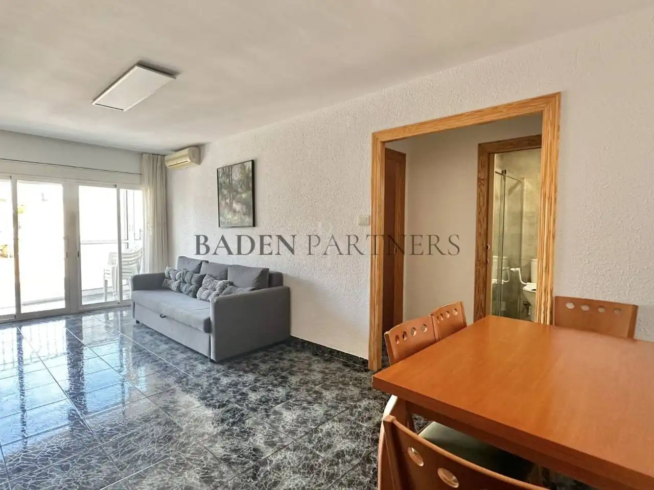 Habitación de Piso de alquiler en Vinaròs con Aire acondicionado, Terraza y Amueblado