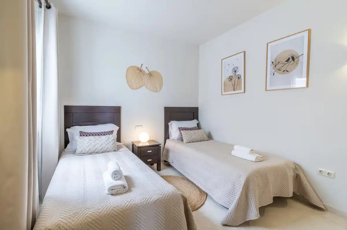 Dormitori de Apartament en venda en Casares amb Aire condicionat, Terrassa i Traster