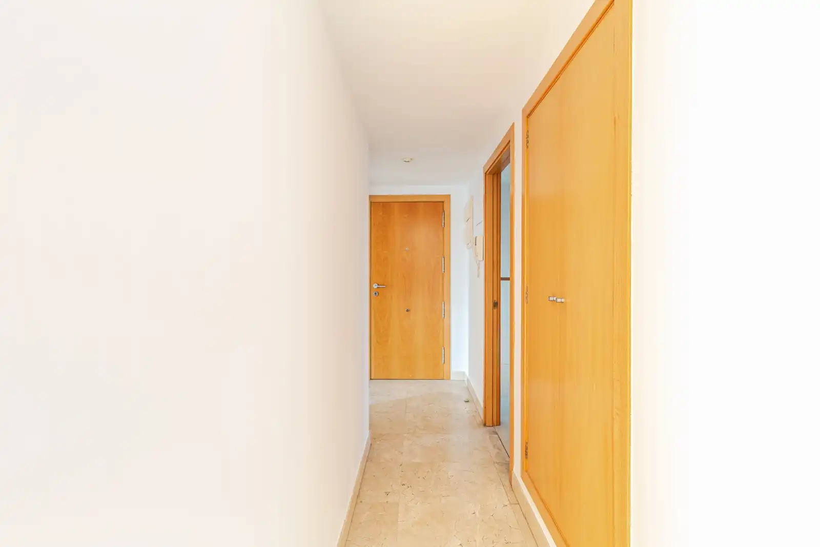Piso en venta en Alicante / Alacant con Aire acondicionado, Terraza y Trastero