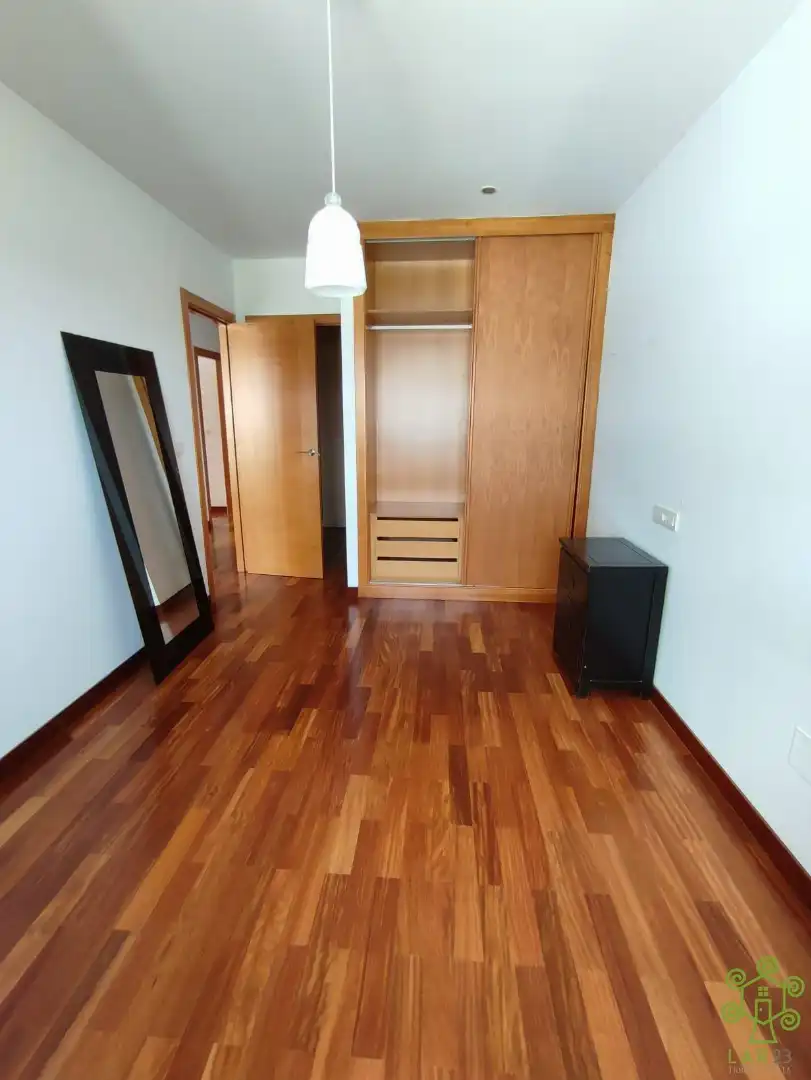 Bedroom of Flat for rent in Oleiros  with Heating, Parquet flooring and Furnished