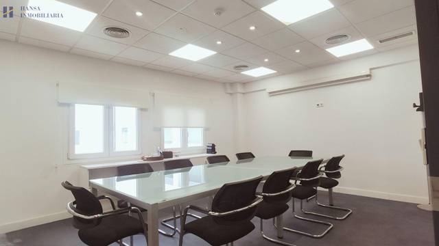 Oficina en Venta en Avenida Maisonnave en Alicante Golf