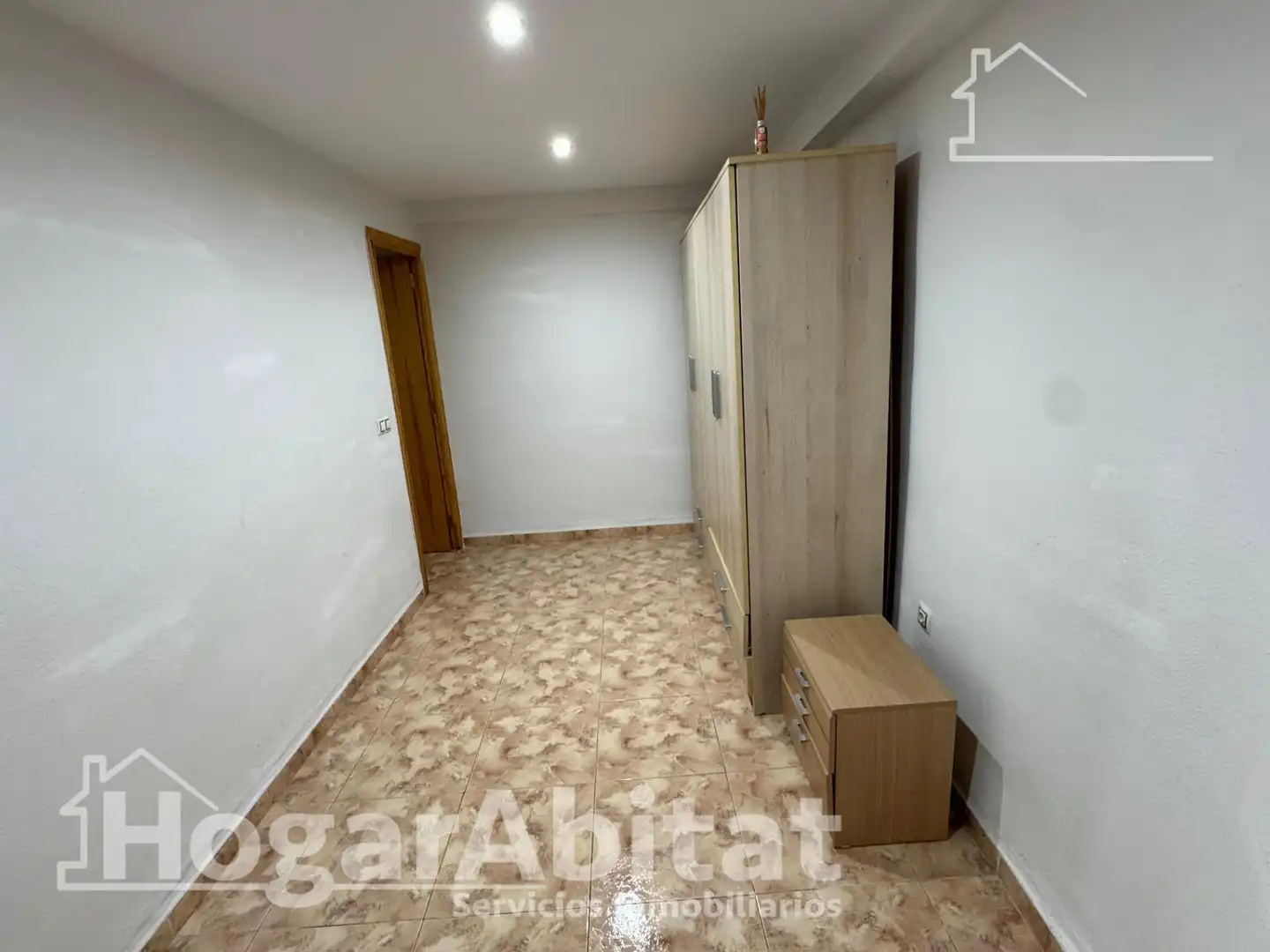 Bedroom of Flat for sale in Sur