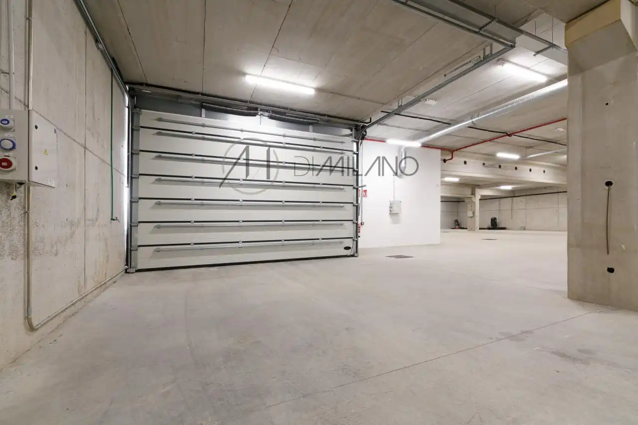Parking of Industrial buildings for rent in Vigo 