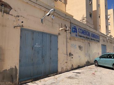 Local comercial en venta en De La Fuentecica