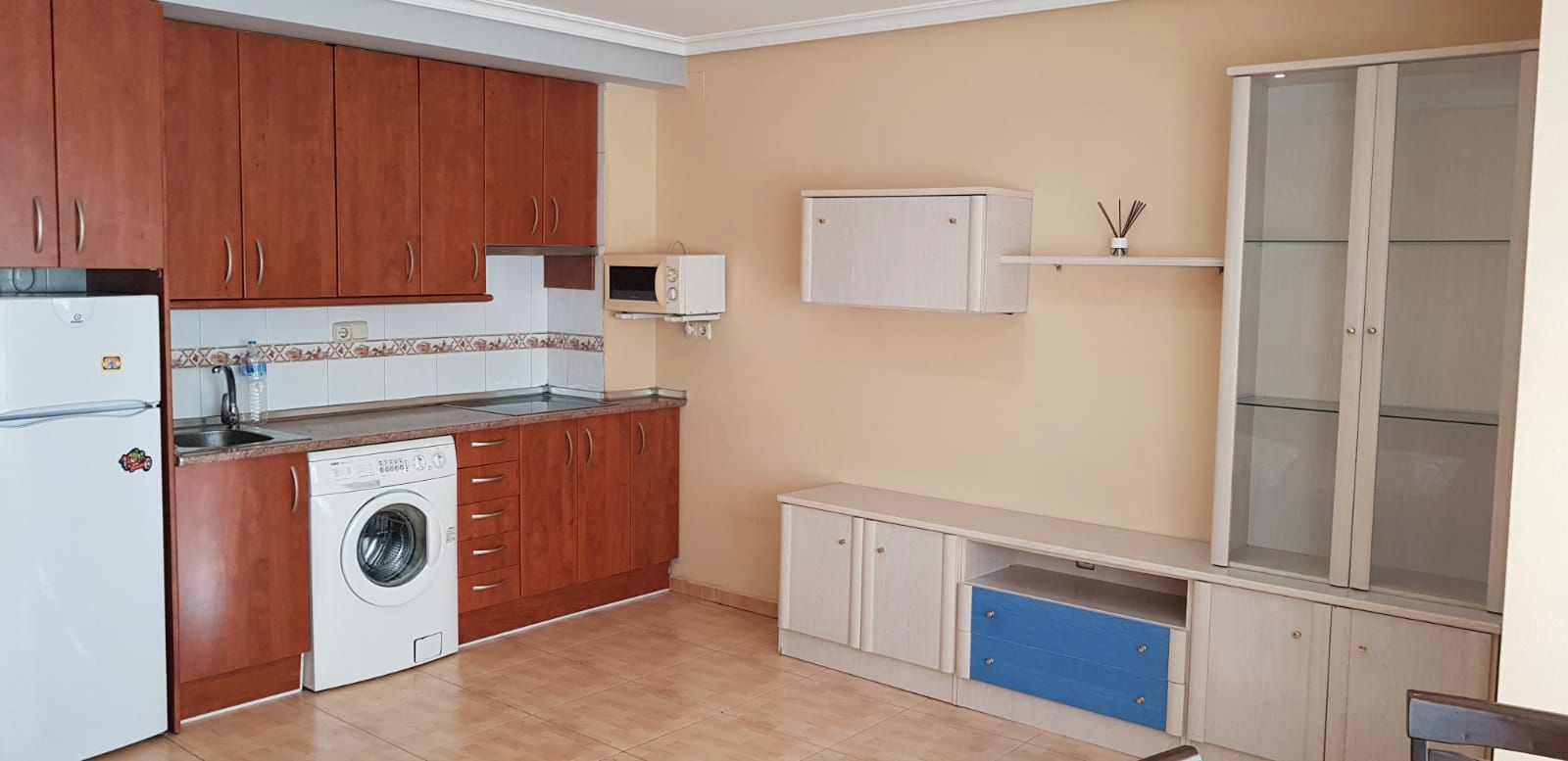 Cuina de Apartament de lloguer en  Albacete Capital amb Aire condicionat, Calefacció i Moblat