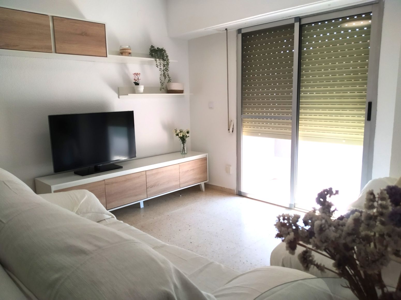 Sala d'estar de Pis de lloguer en  Valencia Capital amb Moblat i Balcó