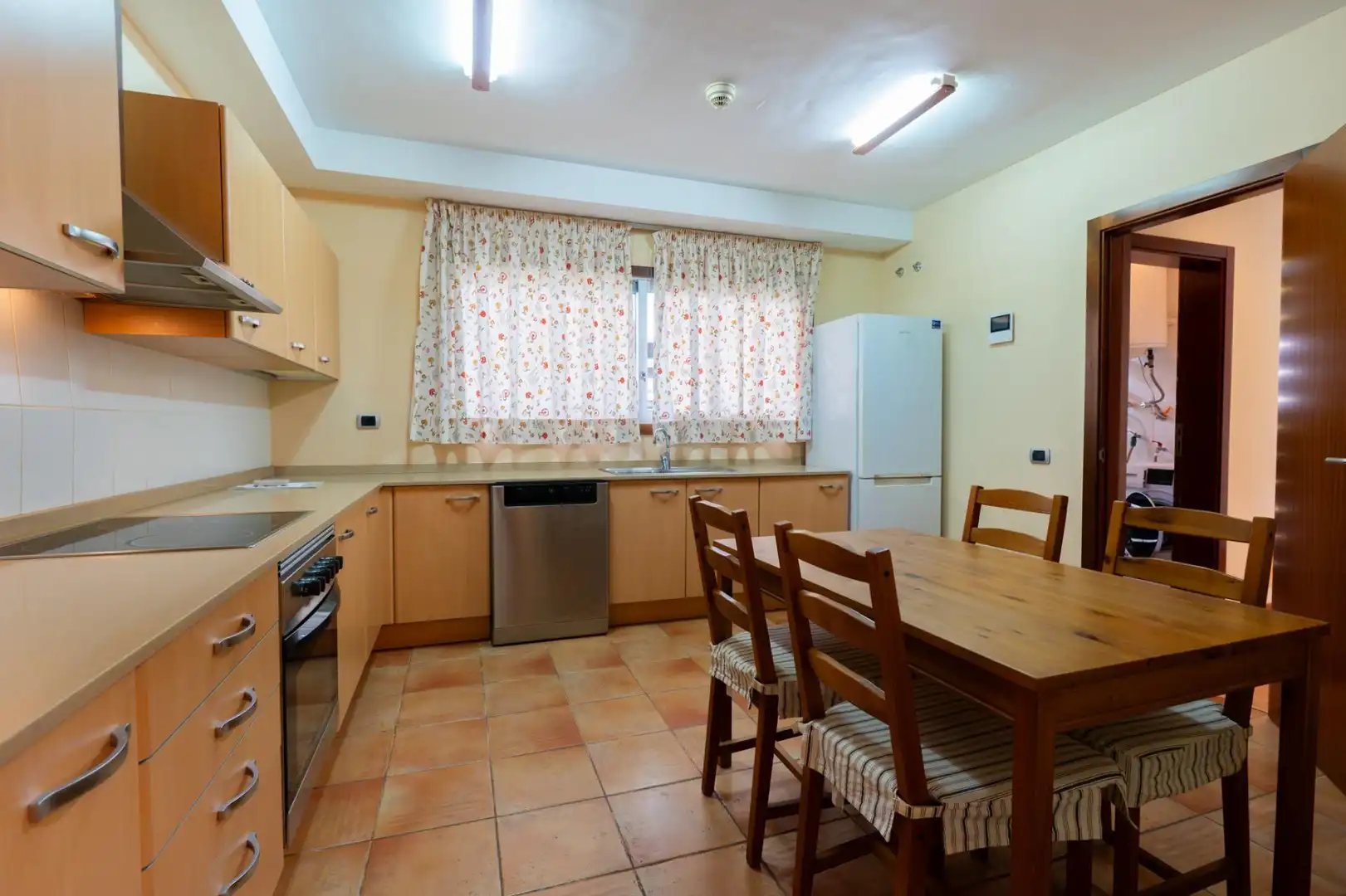 Casa bifamiliare con piscina in affitto a Avenida Avenida Pesqueros, imagen 15