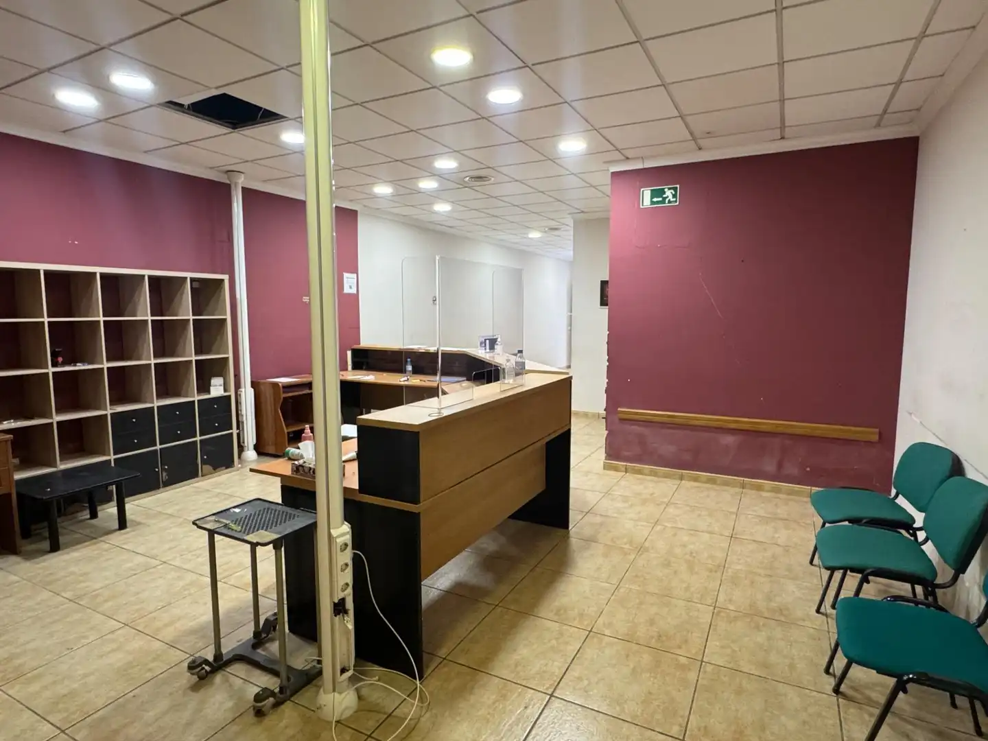 Local comercial de lloguer a Calle ARBRES DELS