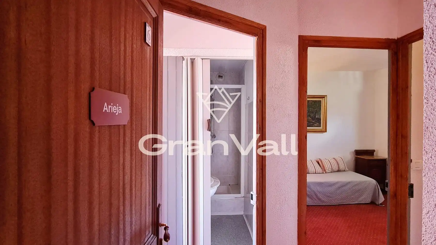 Edificio en venta en Latour - de - Carol