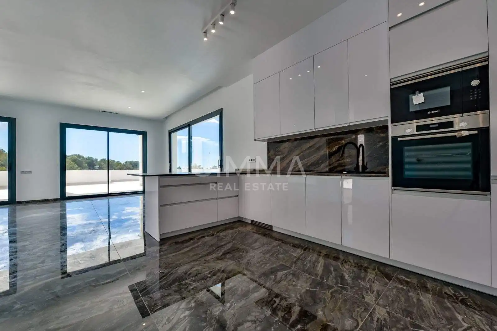 Chalet con terraza en venta en Golf Bahía, imagen 22