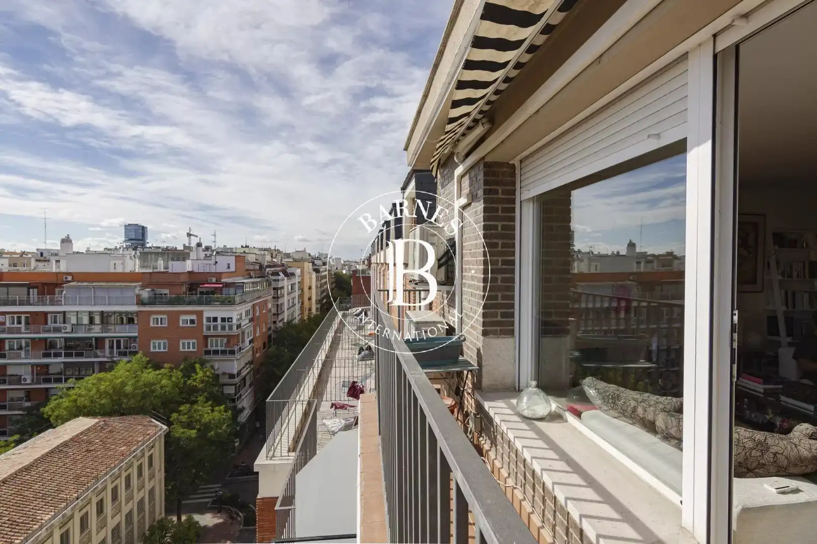 Vista exterior de Ático en venta en Madrid con Aire acondicionado, Calefacción y Terraza