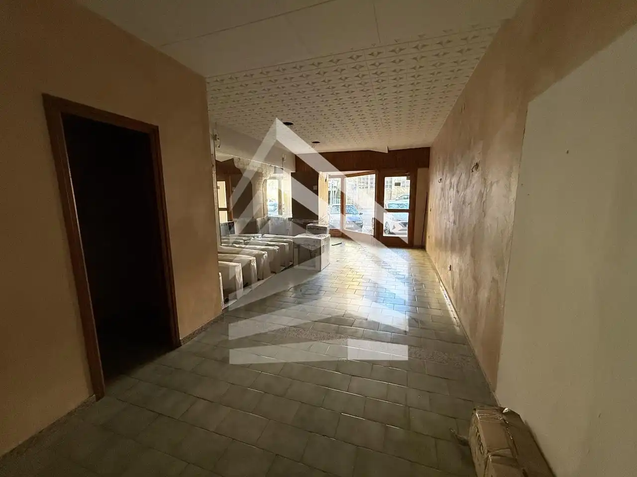 Business premises to rent in De Manresa