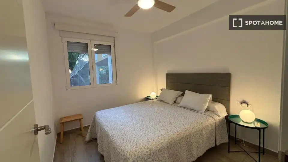Habitación de Piso de alquiler en Pobles del Sud