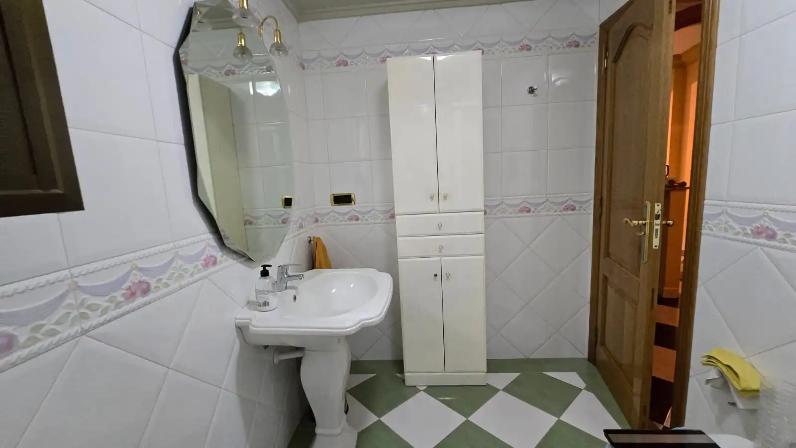 Bany de Casa adosada en venda en Oliva amb Terrassa i Moblat