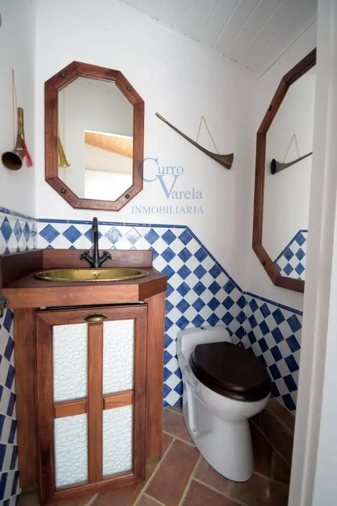 Bathroom of Houses for sale in Dos Hermanas  with Air Conditioner, Heating and Private garden