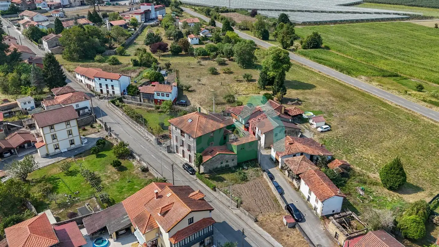Houses for sale in Pravia  with Heating, Private garden and Parquet flooring