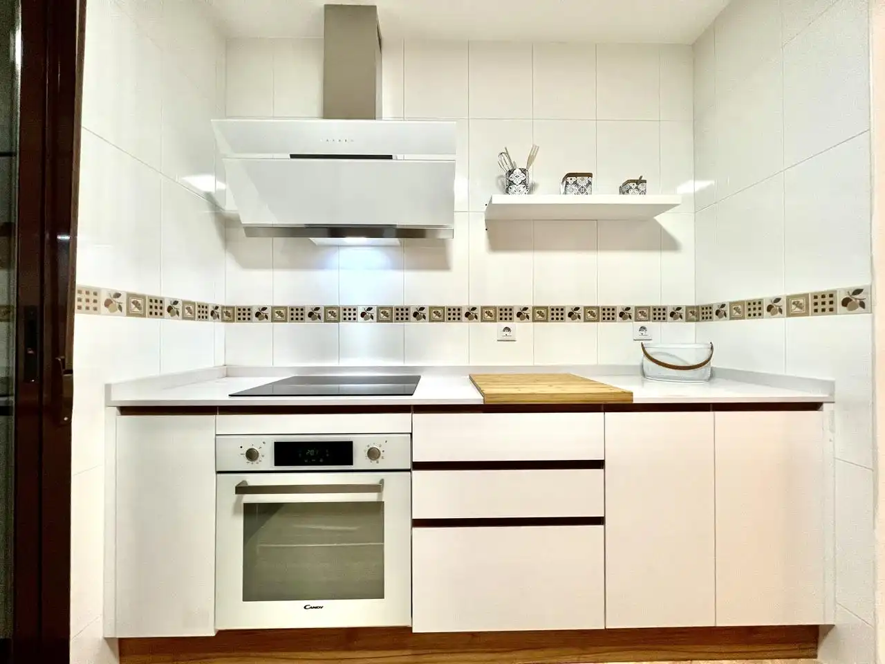 Kitchen of Ground floor for rent in Ávila  with Heating, Private garden and Terrace